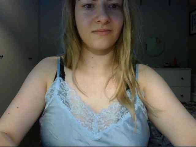 RosieJune webcam