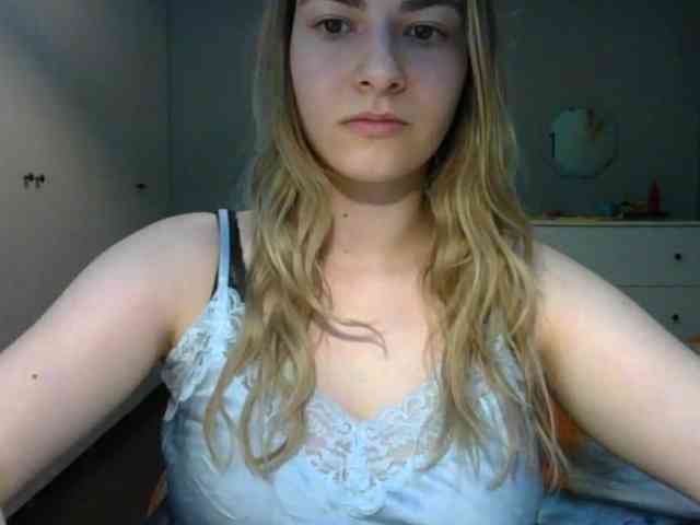 RosieJune webcam