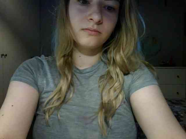 RosieJune webcam