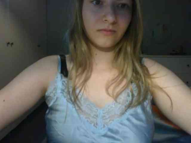 RosieJune webcam