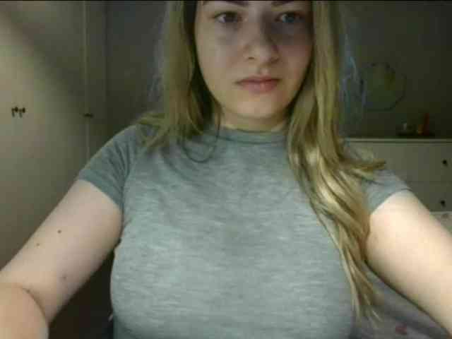 RosieJune webcam