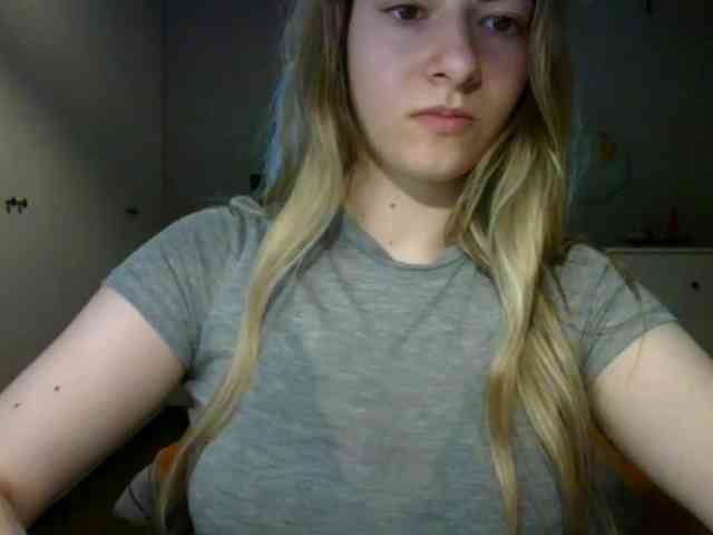 RosieJune webcam