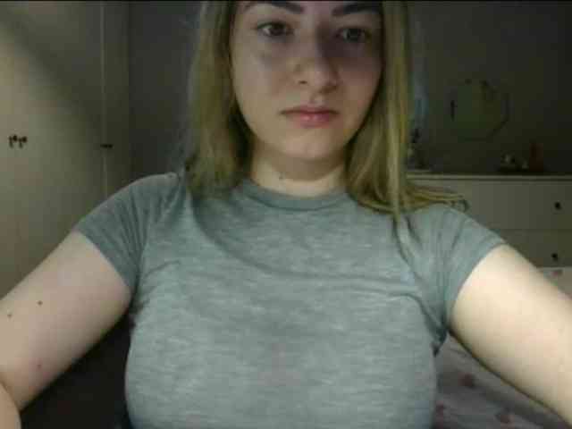 RosieJune webcam