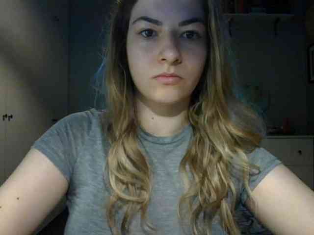 RosieJune webcam