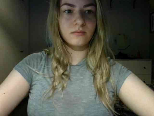 RosieJune webcam