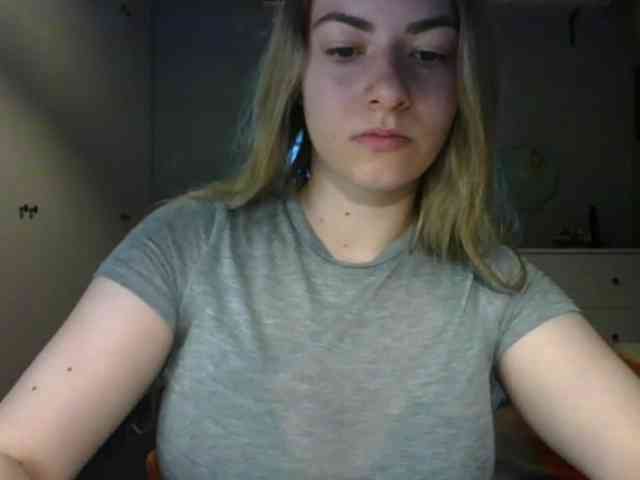 RosieJune webcam