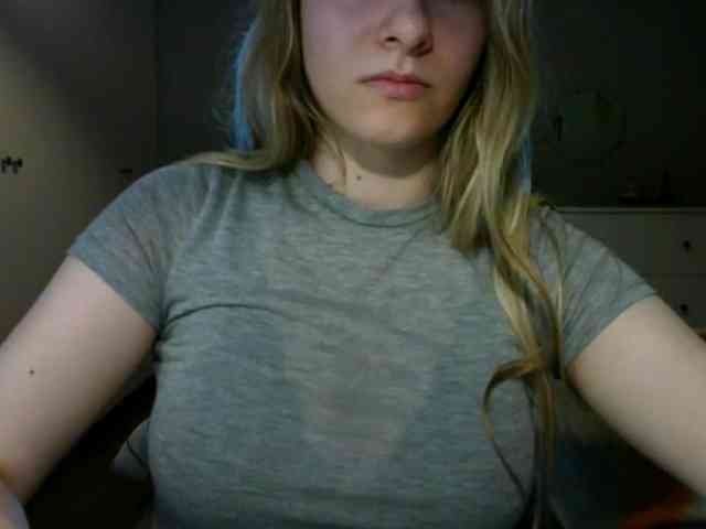 RosieJune webcam