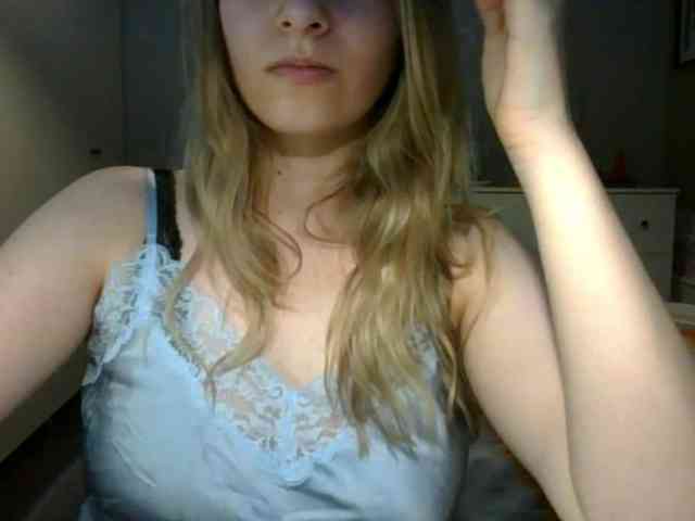 RosieJune webcam