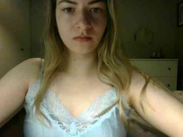 RosieJune webcam
