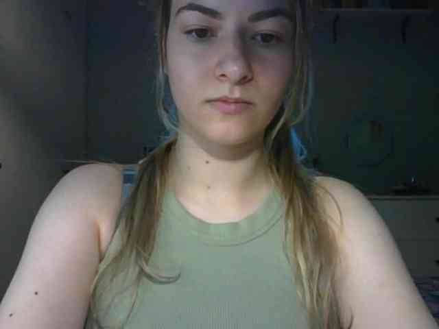 RosieJune webcam