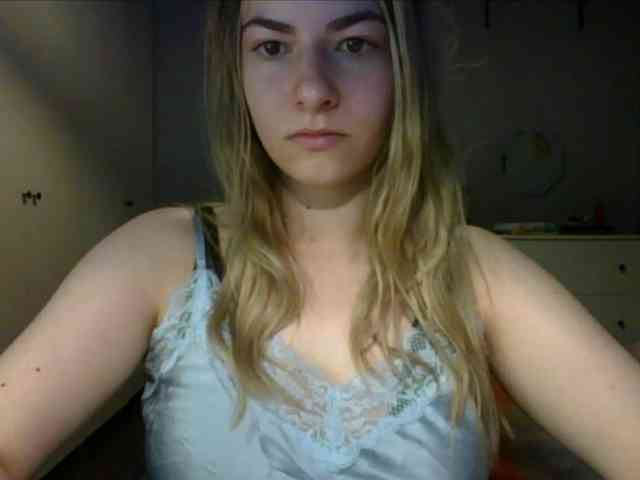 RosieJune webcam