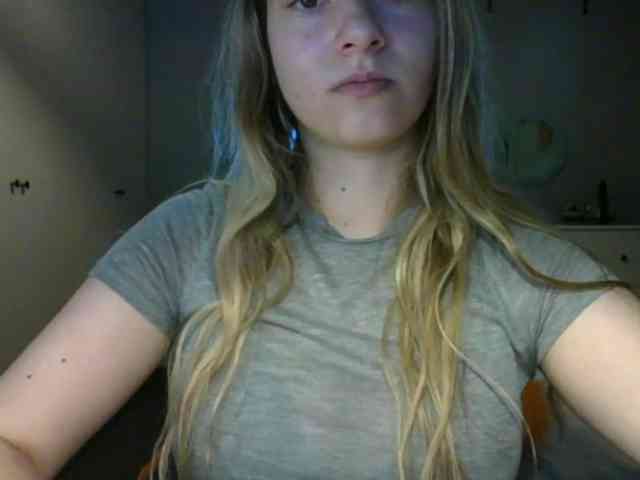 RosieJune webcam