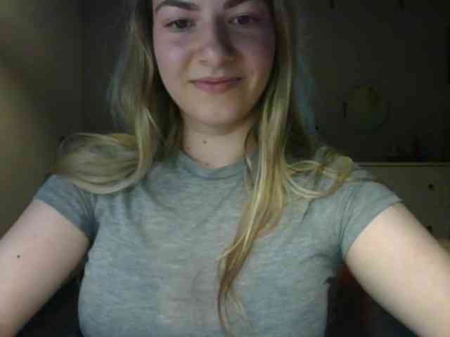 RosieJune webcam