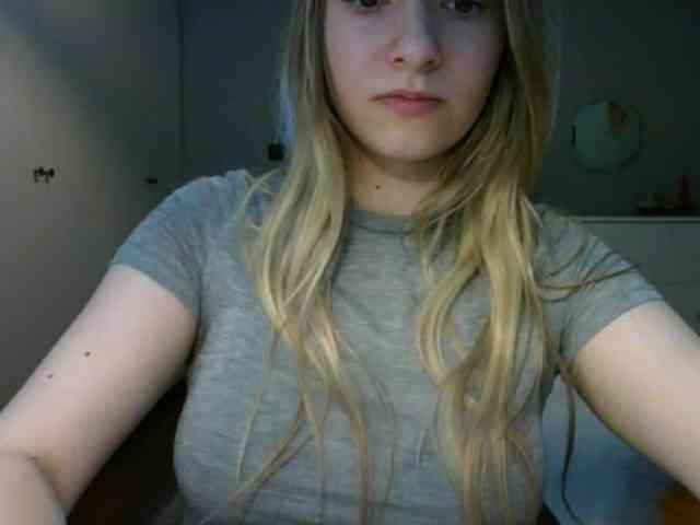RosieJune webcam