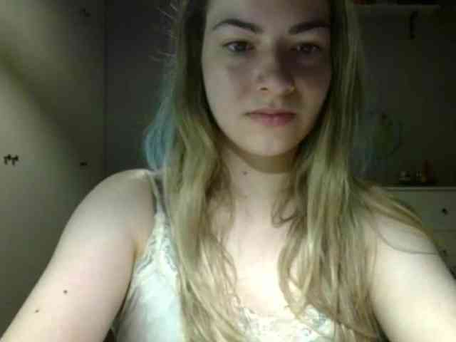 RosieJune webcam