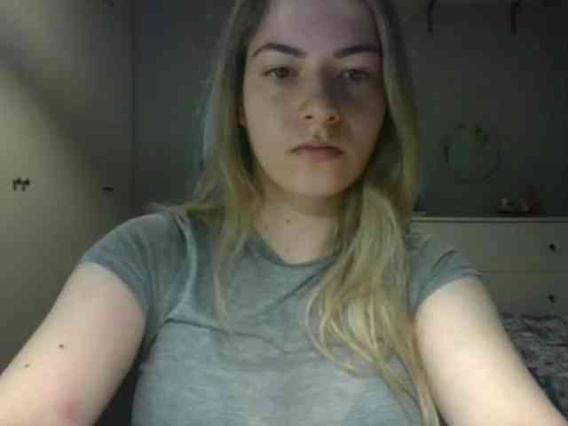 RosieJune webcam