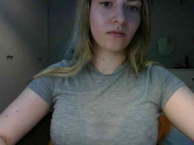 RosieJune webcam