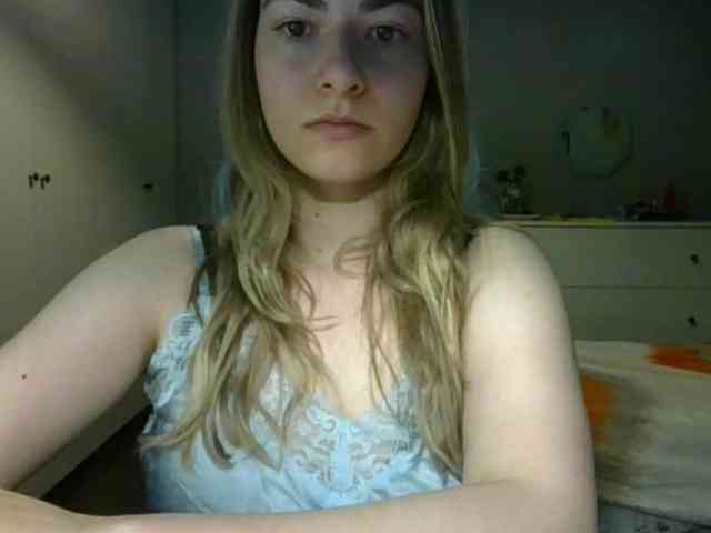 RosieJune webcam