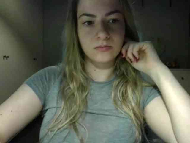 RosieJune webcam