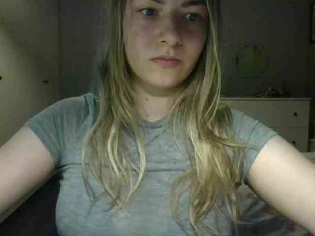 RosieJune webcam