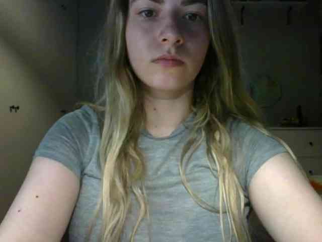RosieJune webcam