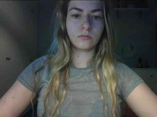 RosieJune webcam