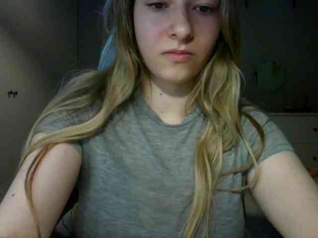 RosieJune webcam
