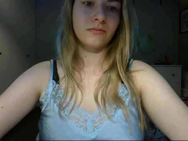 RosieJune webcam