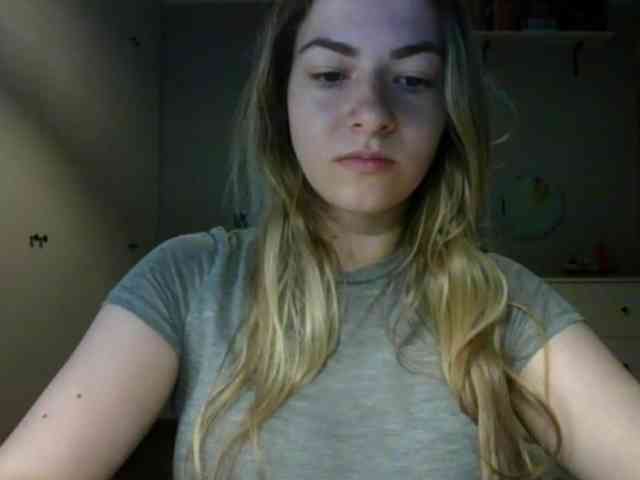 RosieJune webcam