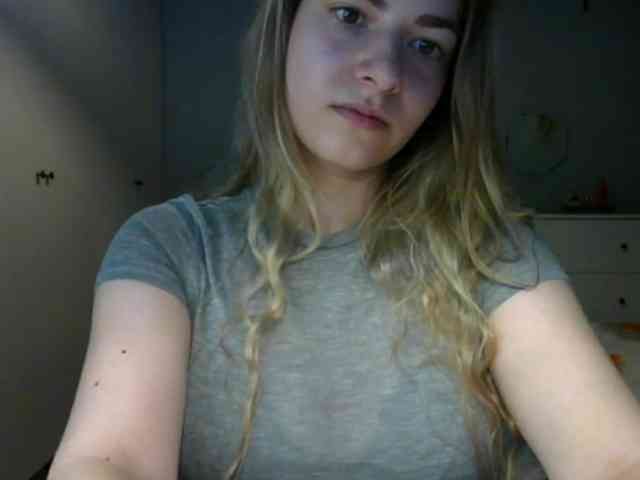 RosieJune webcam
