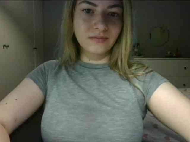 RosieJune webcam