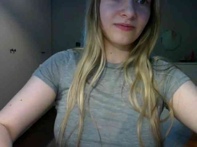 RosieJune webcam