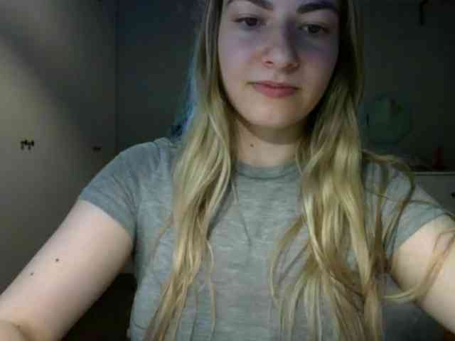 RosieJune webcam