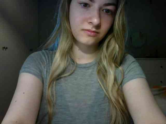 RosieJune webcam