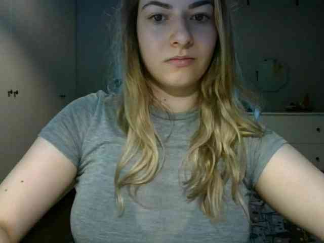 RosieJune webcam