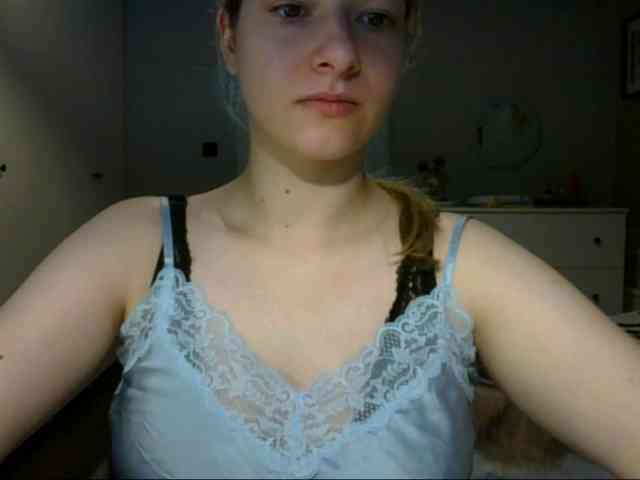 RosieJune webcam