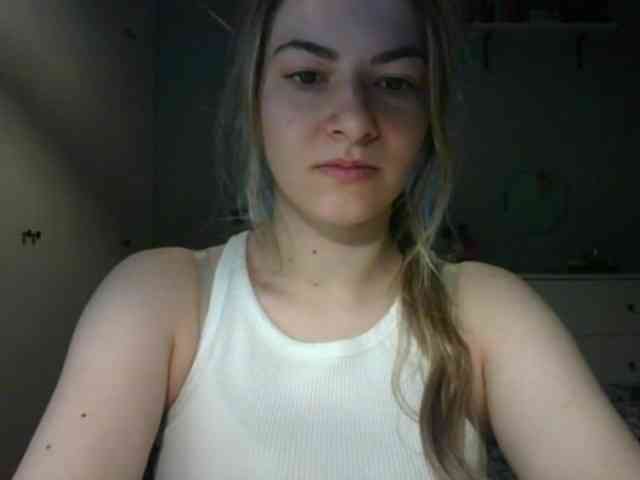 RosieJune webcam