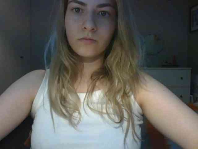 RosieJune webcam