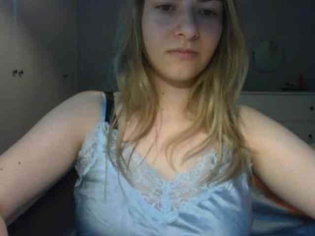 RosieJune webcam