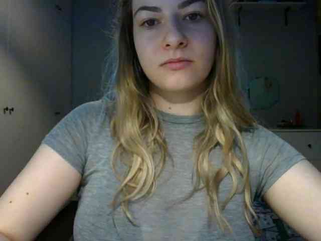 RosieJune webcam