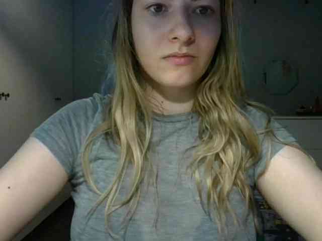 RosieJune webcam