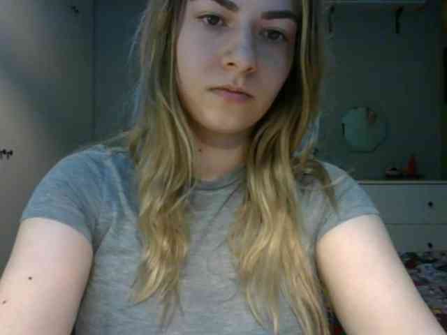 RosieJune Live Webcam on BongaCams