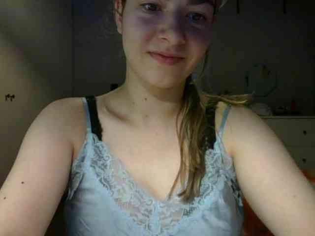 RosieJune webcam