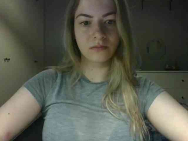 RosieJune webcam