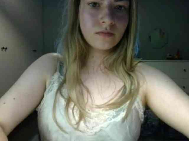 RosieJune webcam