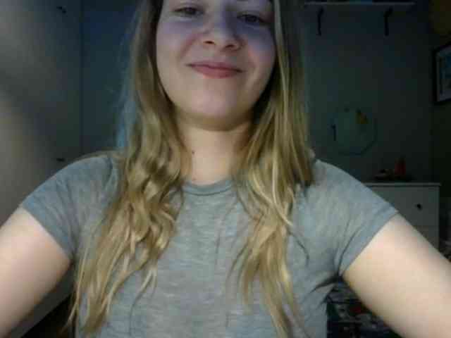 RosieJune webcam