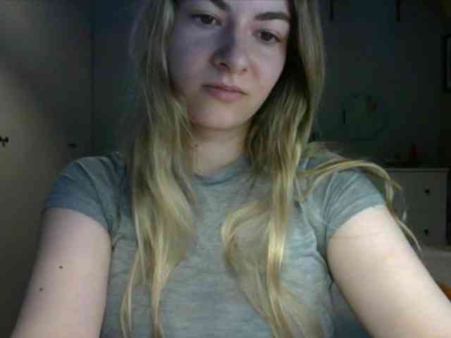 RosieJune webcam