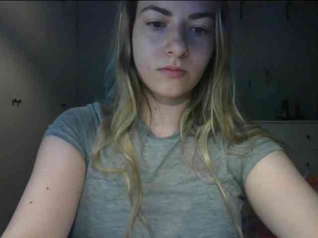 RosieJune webcam