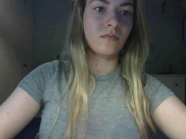RosieJune webcam