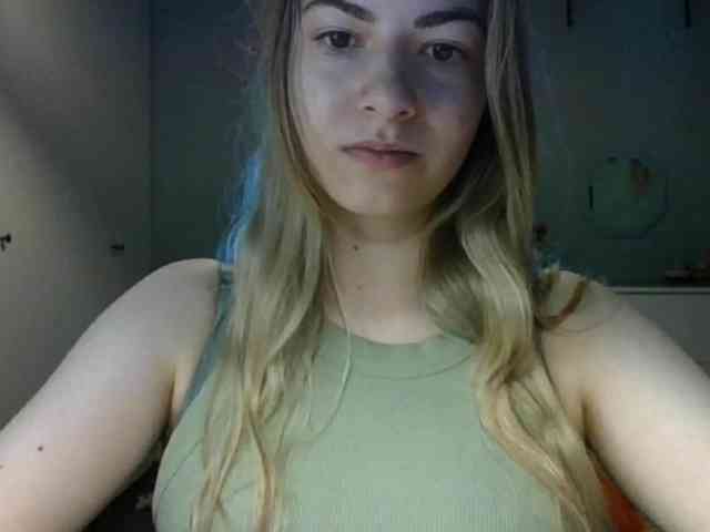 Model: RosieJune